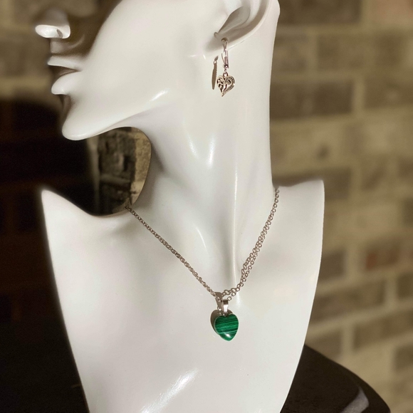 Necklace - Picture 2 of 2